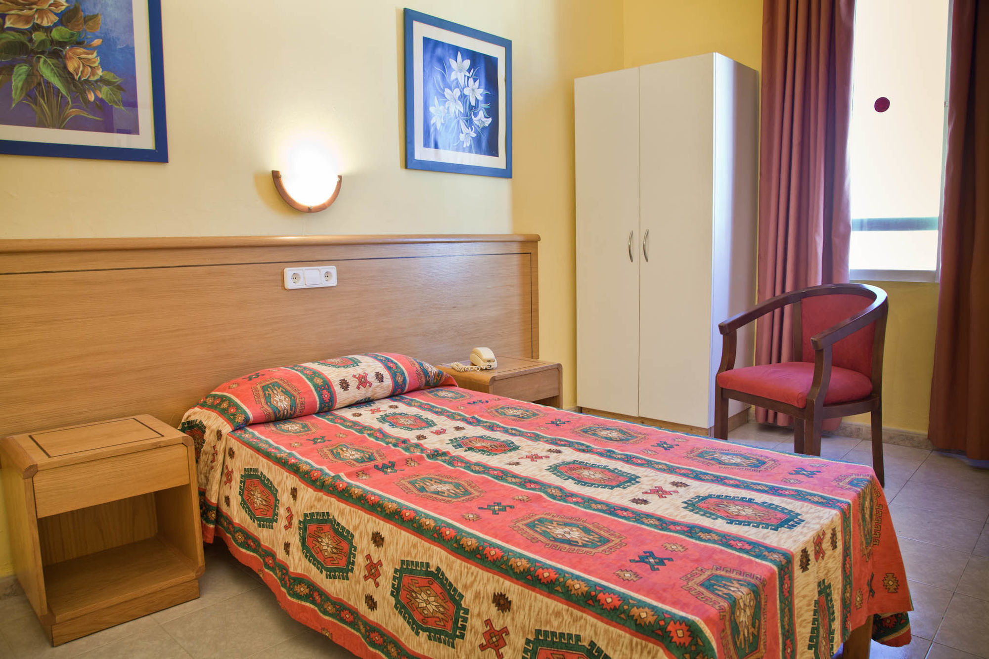 Hotel Vibra Vila Ibiza Town Ngoại thất bức ảnh